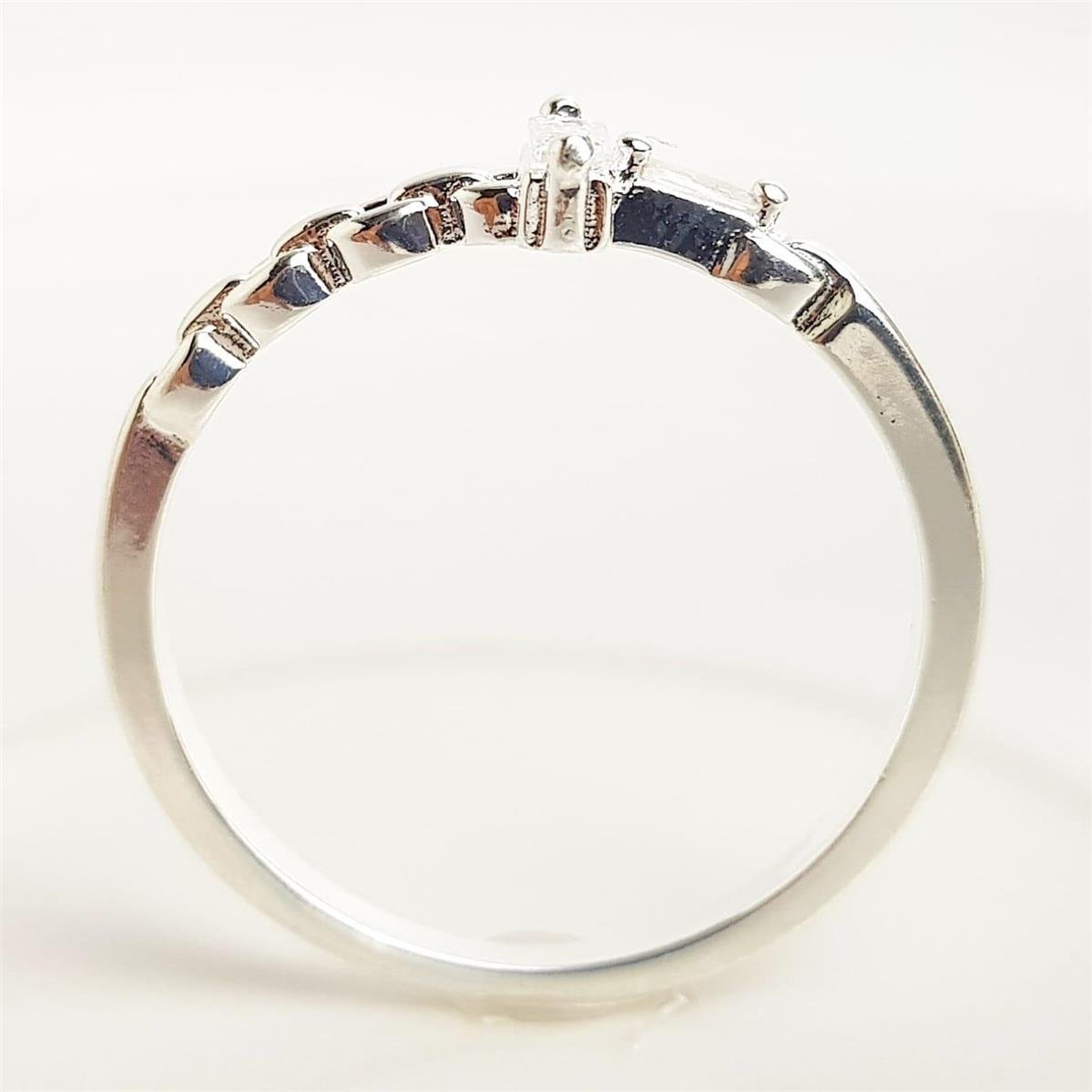 ANEL ARO EM ELOS VAZADOS/FILETE CRAVEJADO BAGUETES AO MEIO | BANHO DE PRATA 