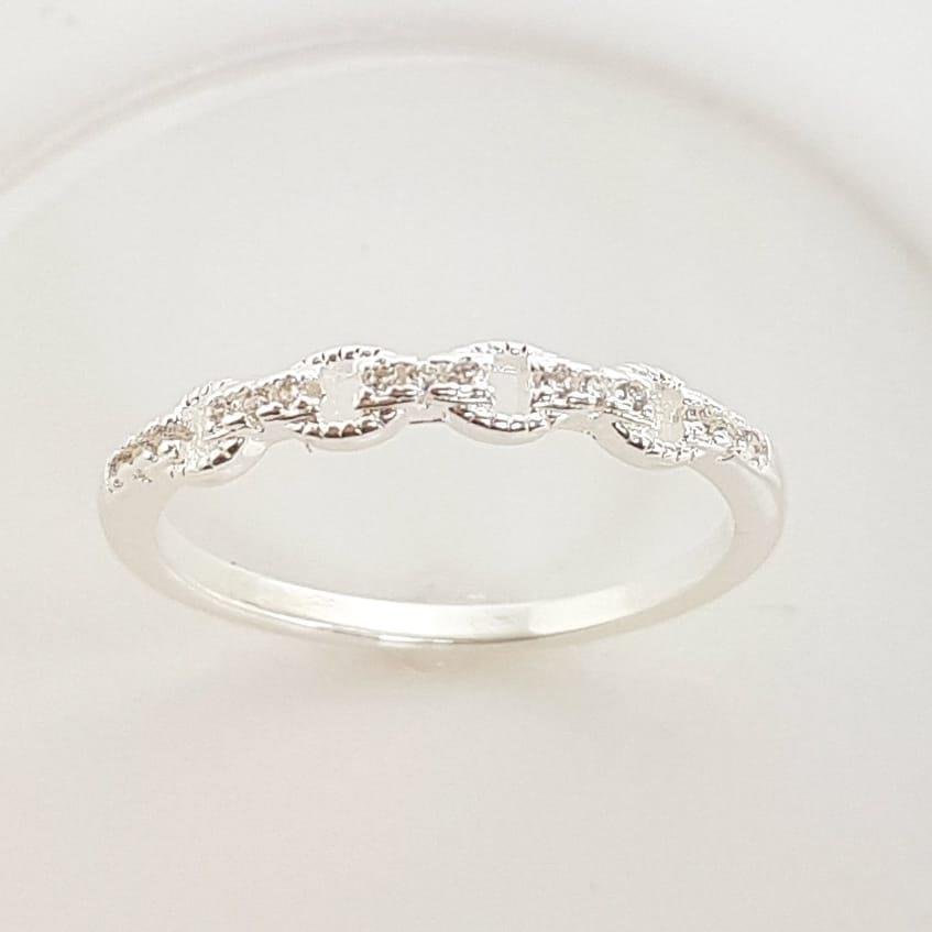 ANEL ARO EM ELOS VAZADOS CRAVEJADOS| BANHO DE PRATA 