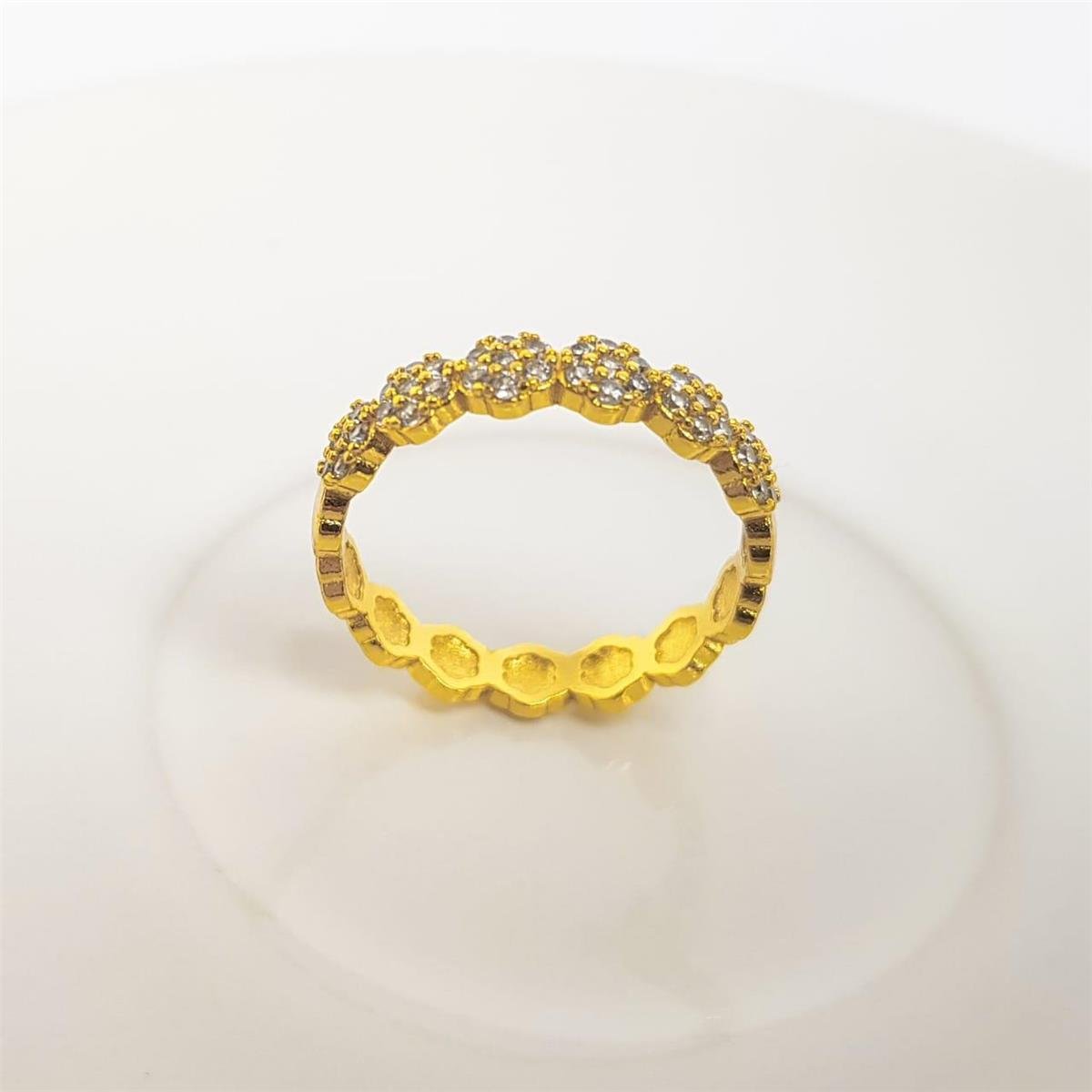 ANEL ARO EM FORMATO HEXAGONAL FRENTE CRAVEJADO | BANHADO EM OURO 18K