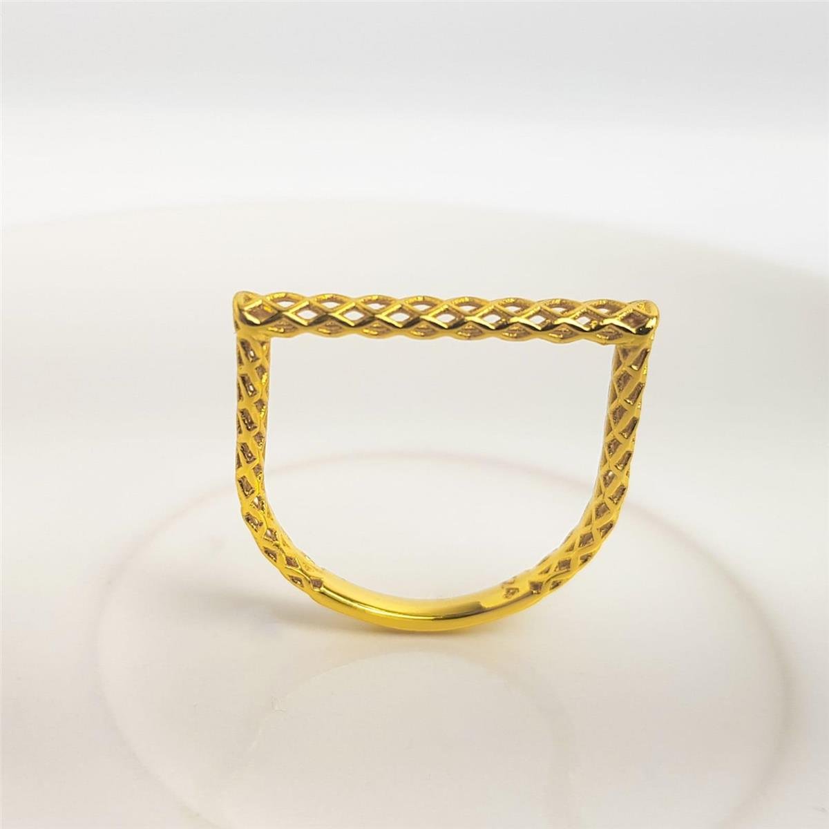 ANEL QUADRADO LISO ENTRELAÇADO | BANHO DE OURO 18K