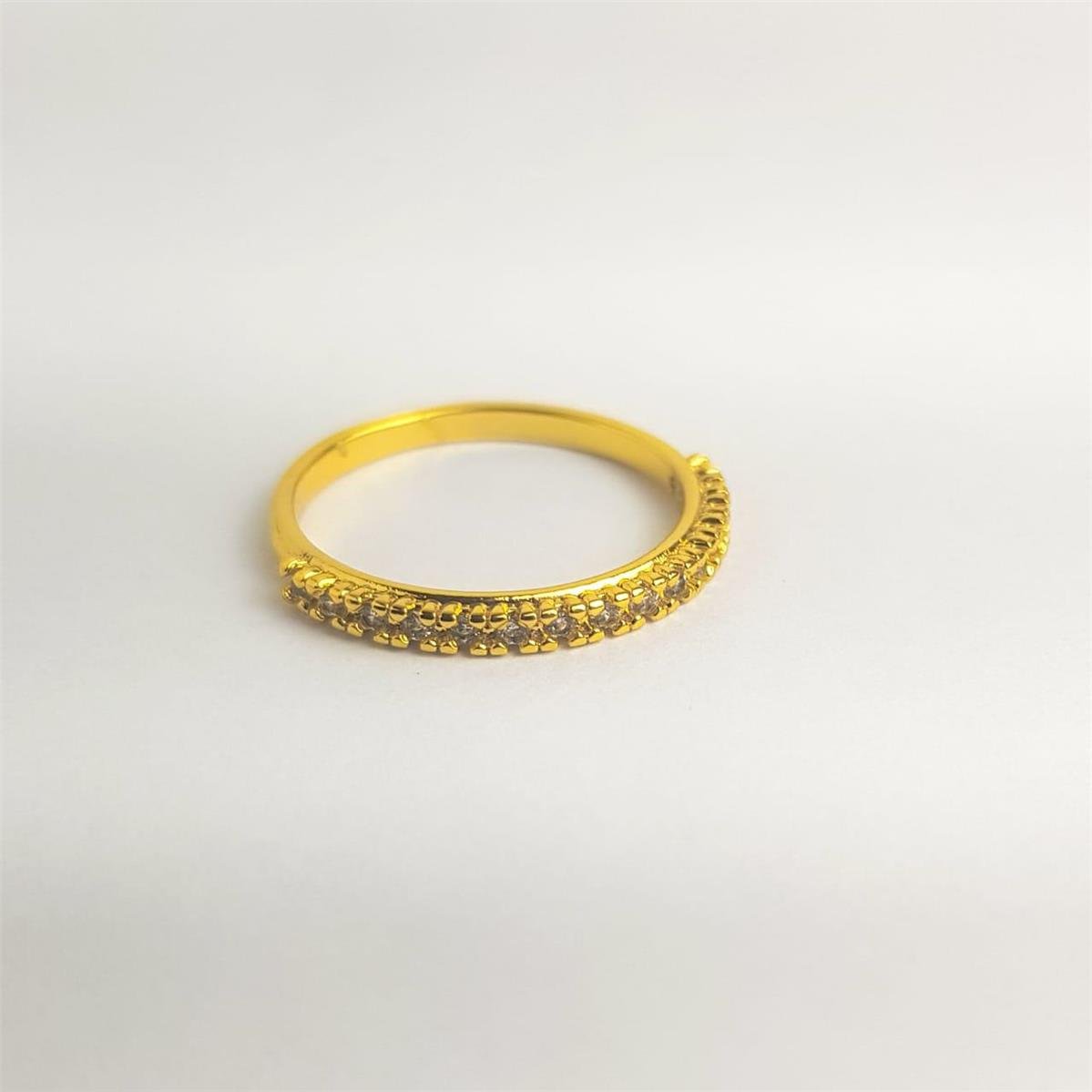 ANEL FILETE CRAV EM ZIRCONIAS 