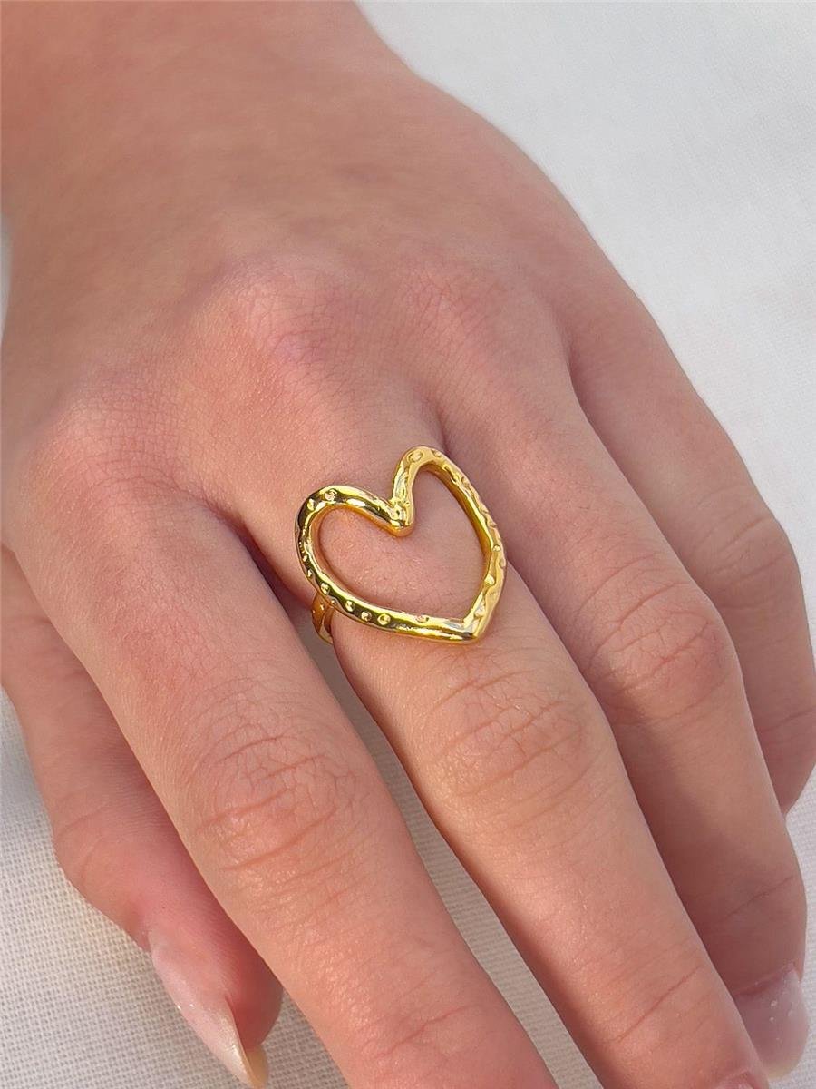 ANEL ARO LISO CORACAO VAZADO DETALHES RELEVO EM PONTOS B.OURO 