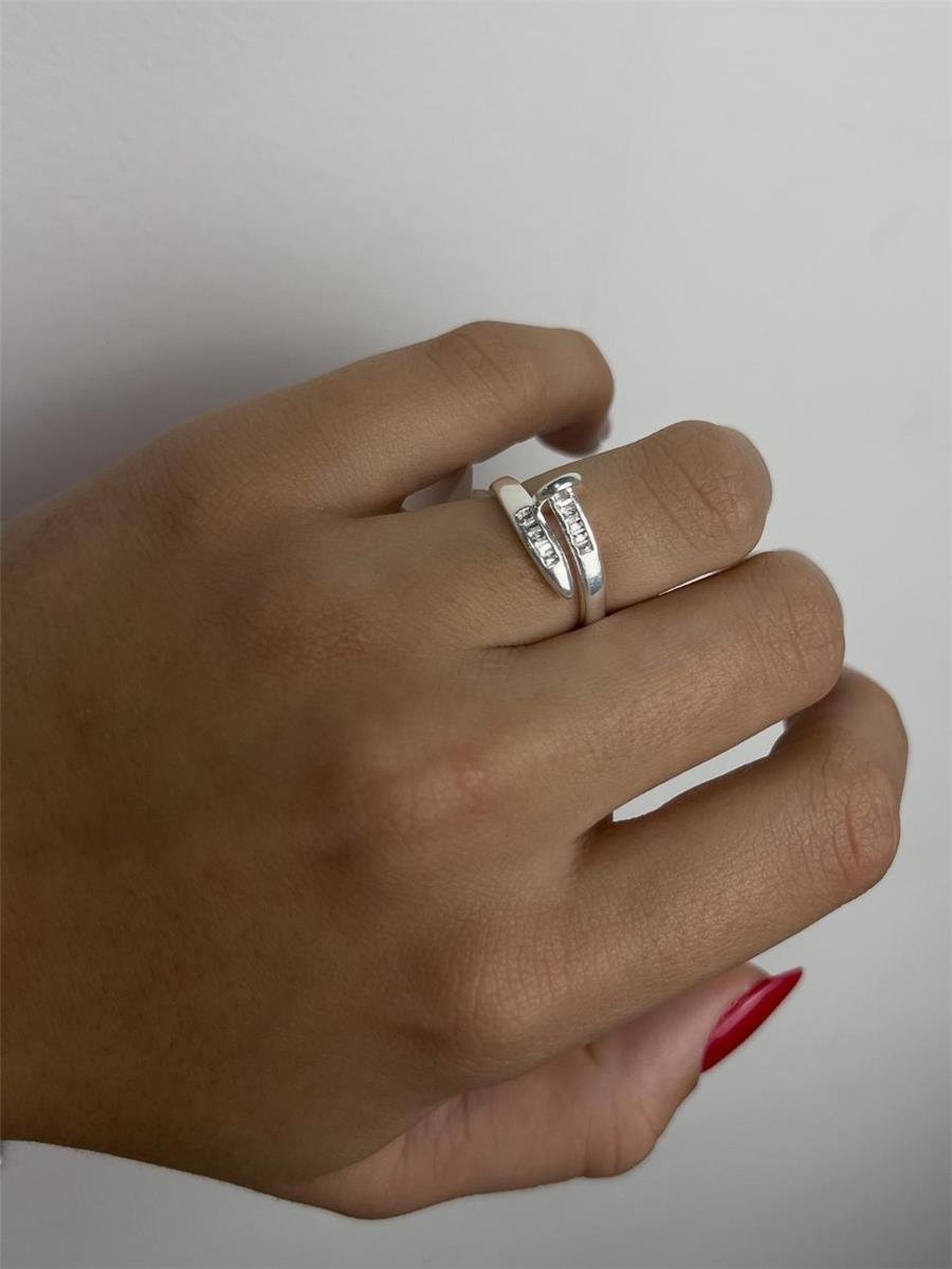 ANEL ARO LISO ENTRELAÇADO PREGO BAGUETES CRISTAL | BANHO DE PRATA