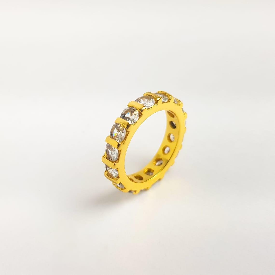 ANEL RIVIEIRA INTERCALADO COM FILETE LISO /ZIRCÔNIA CRISTAL | BANHADO EM OURO 18K