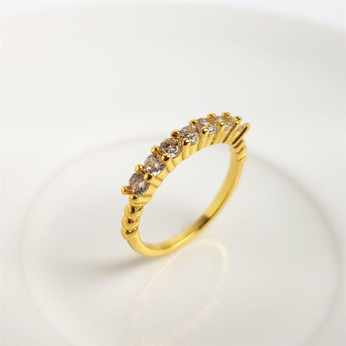 ANEL ARO 4 ESFERAS LISAS FRENTE EM 7 ZIRCÔNIAS CRISTAIS | BANHO DE OURO 18K