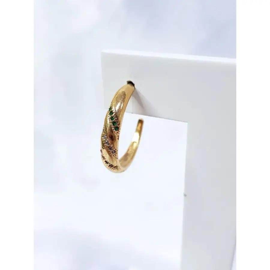 ARGOLA COM FILETES DE ZIRC COLOR EM FORMATO ESPIRAL|BANHADO EM OURO 18K