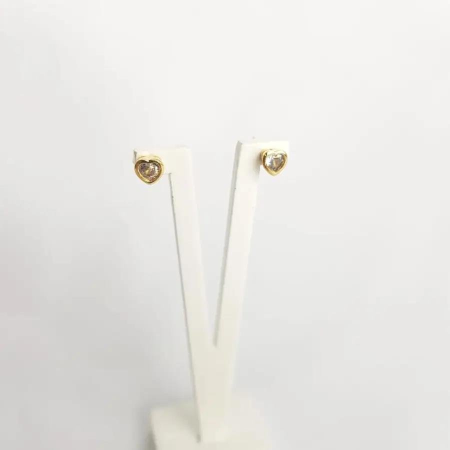 BRINCO CORACAO CRISTAL COM BASE DOURADA|5MM|BANHADO EM OURO 18K