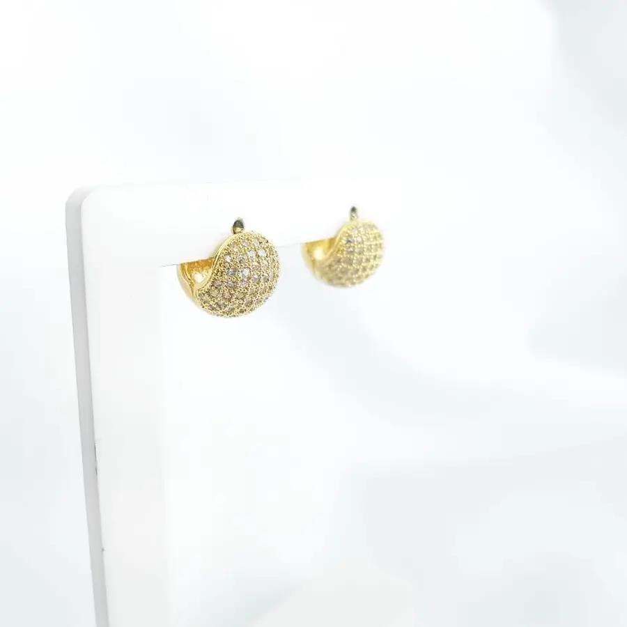 ARGOLA ARTICULADA REDONDA CRAVEJADA|1,2CM|BANHADO EM OURO 18K