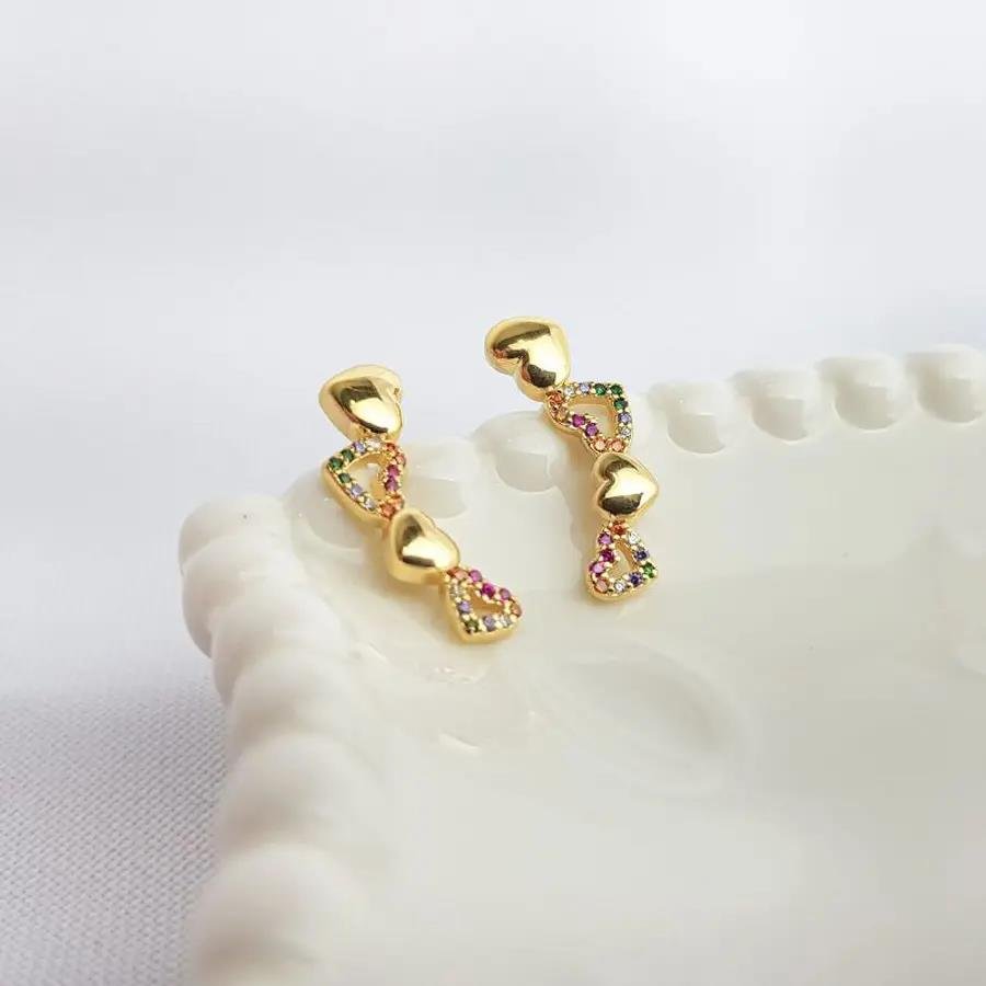 BRINCO EAR CUFF 2 CORACOES LISOS E 2 CRAV COLOR|2,1CM|BANHADO EM OURO 18K