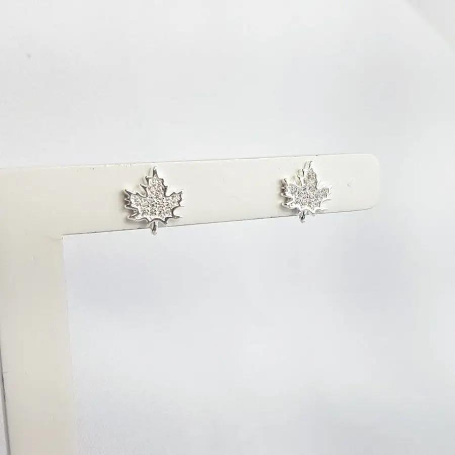 BRINCO FOLHA DE INVERNO CRAV|1CM| BANHO DE PRATA