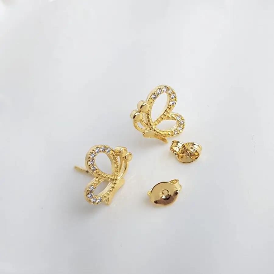 BRINCO BORBOLETA COM ASA CRAVEJADA|1,2CM|BANHADO EM OURO 18K