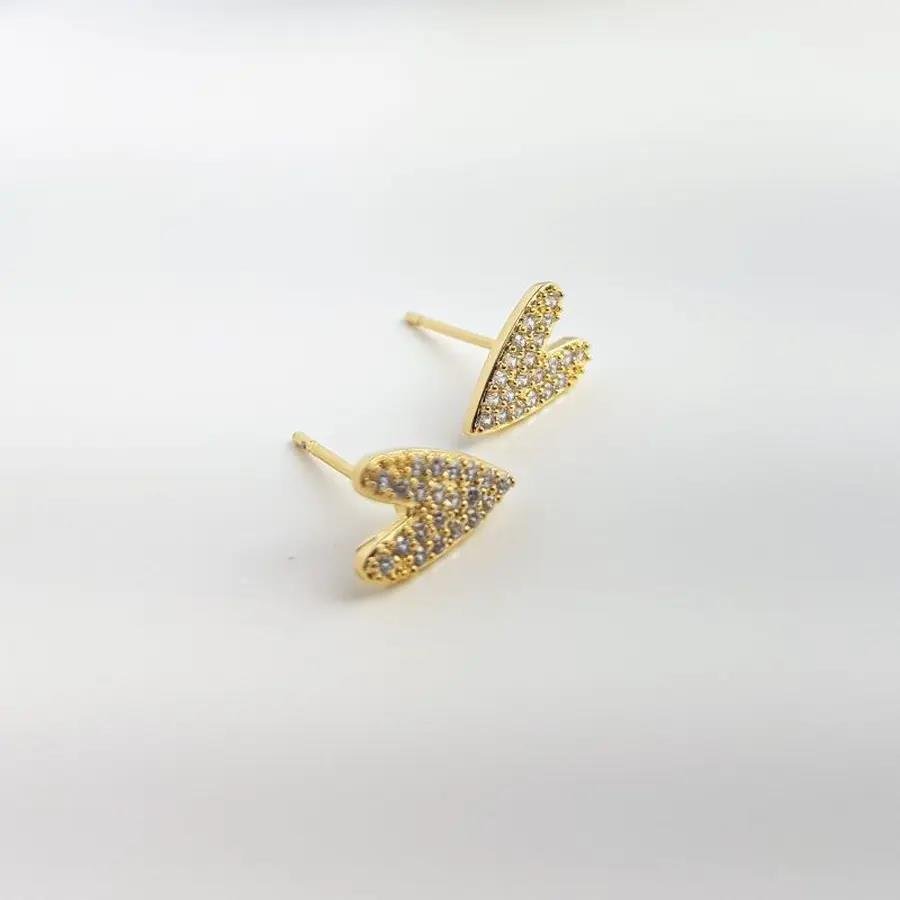 BRINCO CORACAO ALONGADO CRAVEJADO|BANHADO EM OURO 18K