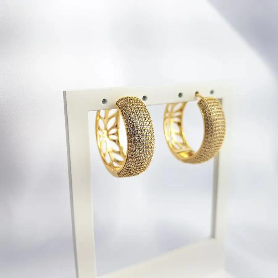 ARGOLA CRAVEJADA|VERSO VAZADO |2,9CM|BANHADO EM OURO 18K