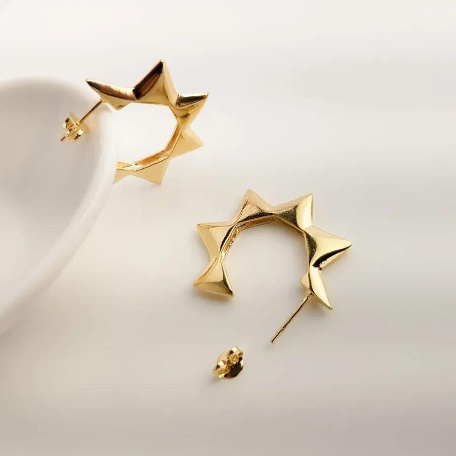 ARGOLA ESTRELA DOURADA|3CM|BANHADO EM OURO 18K