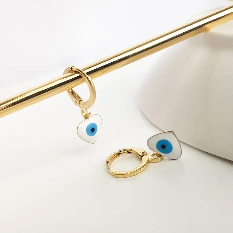 ARGOLA PG CORACAO EM OLHO GREGO | 2,3CM|BANHADO EM OURO 18K