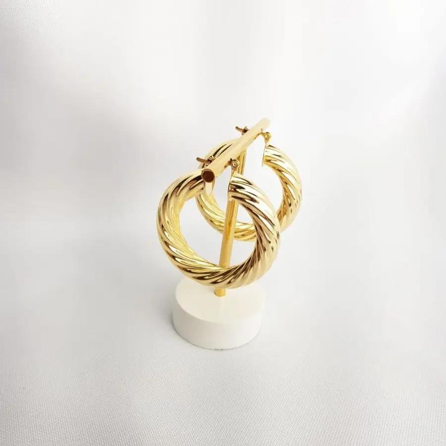 ARGOLA FECHO ENCAIXE TUBO TORCIDO DOURADO|BANHADO EM OURO 18K