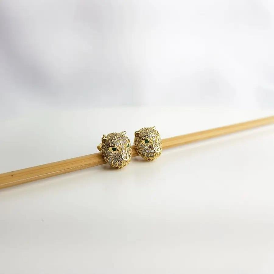 BRINCO TIGRE CRAVEJADO OLHO COLOR|1,1CM|BANHADO EM OURO 18K