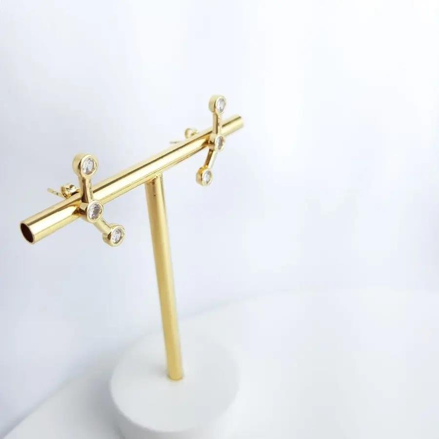 BRINCO EAR HOOK 3PONTO LUZ ZIRCONIA CRISTAL/COLOR|BANHADO EM OURO 18K