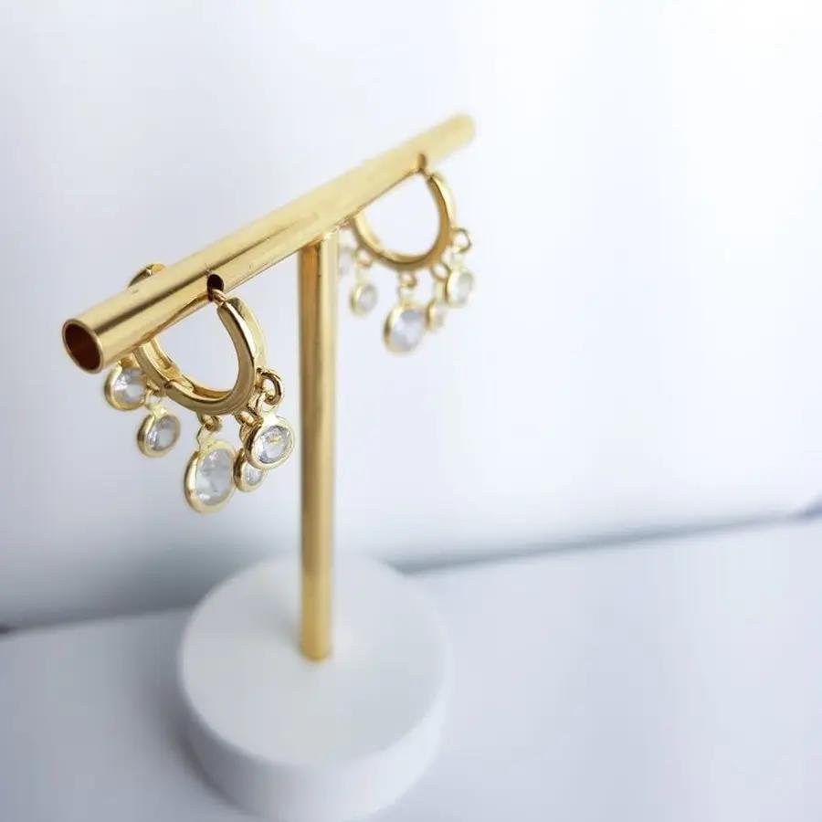 ARGOLA 1,4CM 5 PG PONTO LUZ ACABAMENTO DOURADO