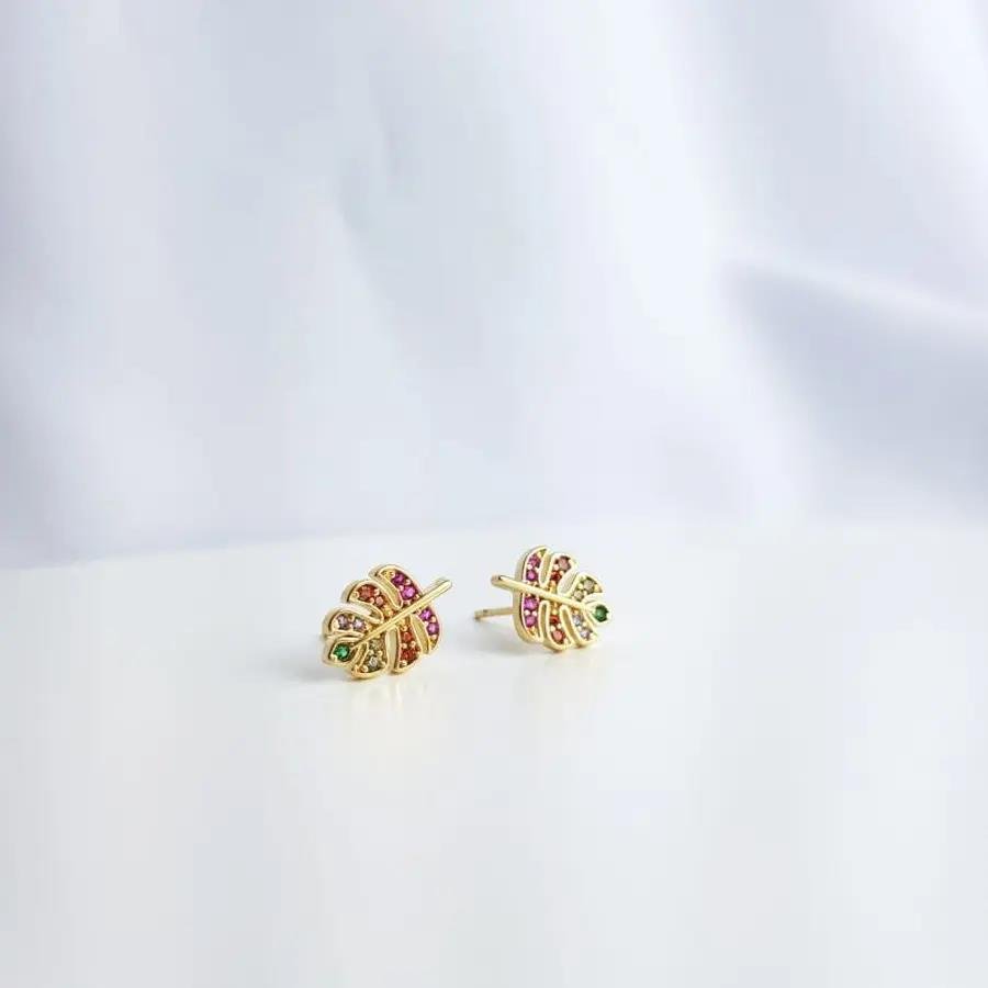 BRINCO FOLHA COSTELA DE ADAO CRAV COLOR/CRISTAL