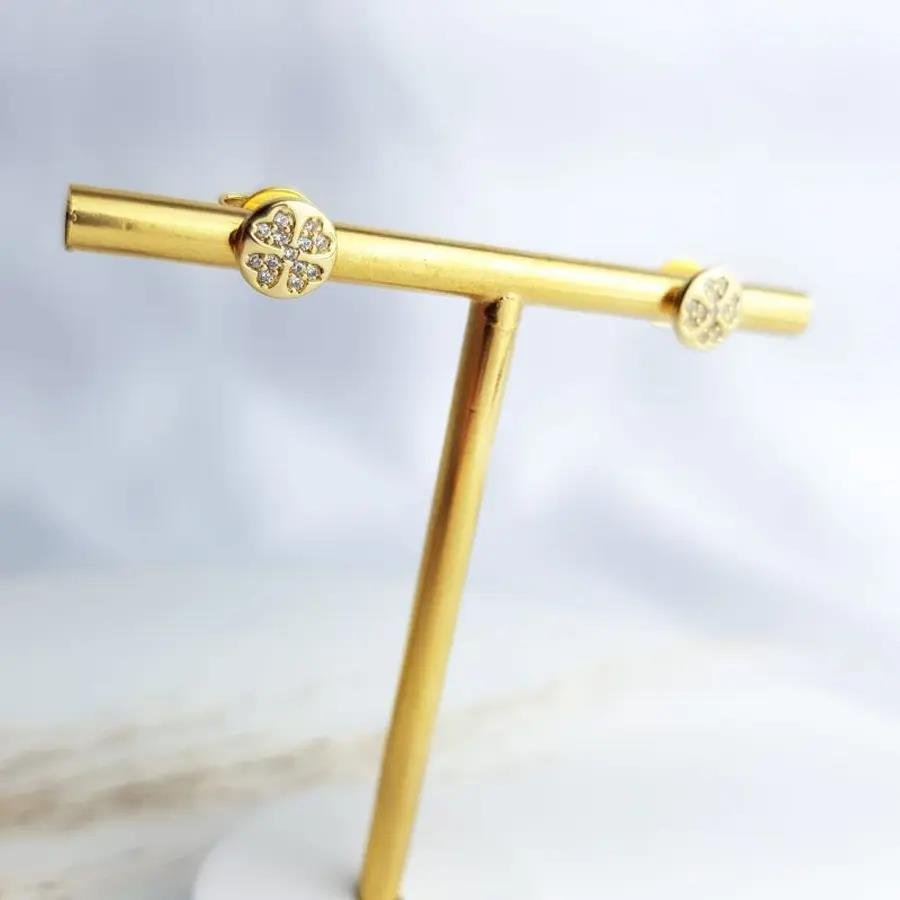 BRINCO REDONDO TREVO DE FOLHAS CRAV|0,7CM|BANHADO EM OURO 18K