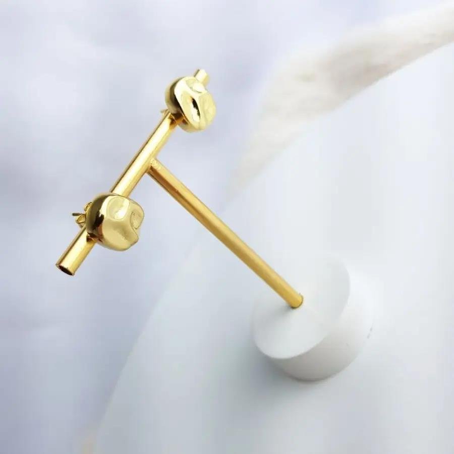 BRINCO OVAL MARTELADO|BANHADO EM OURO 18K