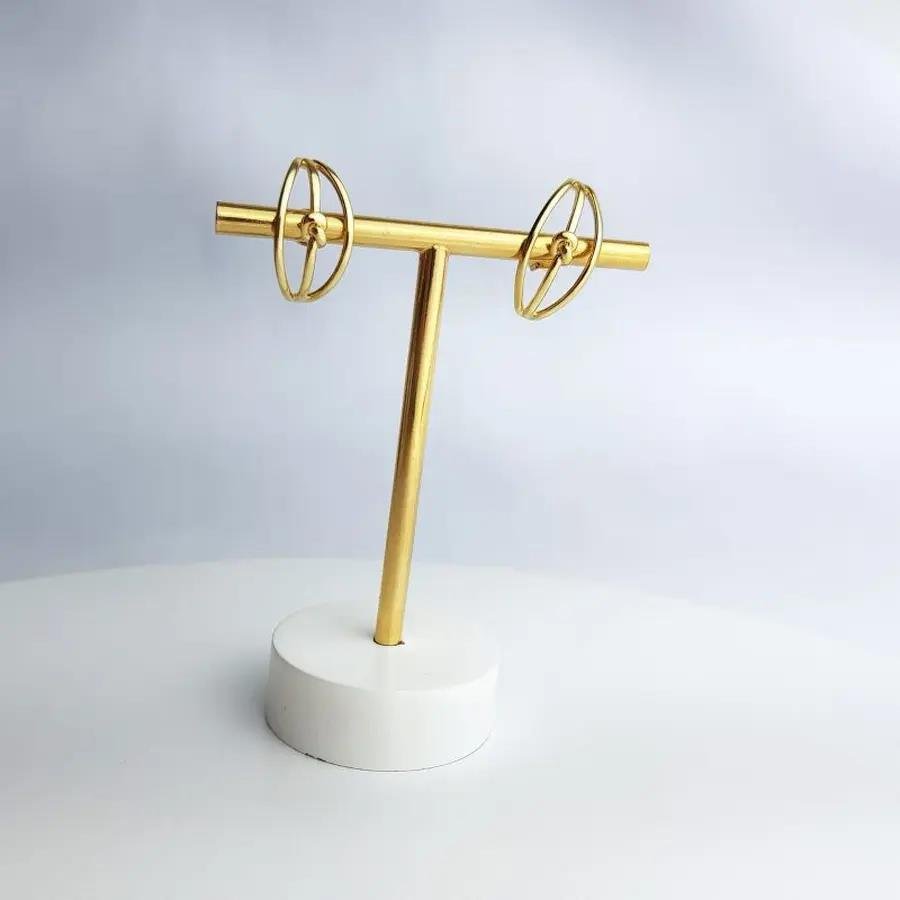 BRINCO EAR HOOK 3 AROS FINOS DETALHE DE NÓ|BANHADO EM OURO 18K