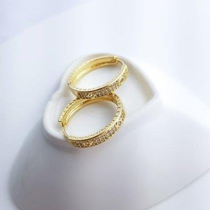 ARGOLA CRAVEJADA ZIRCONIA CRISTAL|BANHADO EM OURO 18K