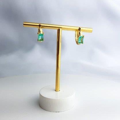 ARGOLA TORCIDA COM ZIRCÔNIA RETANGULAR|BANHADO EM OURO 18K