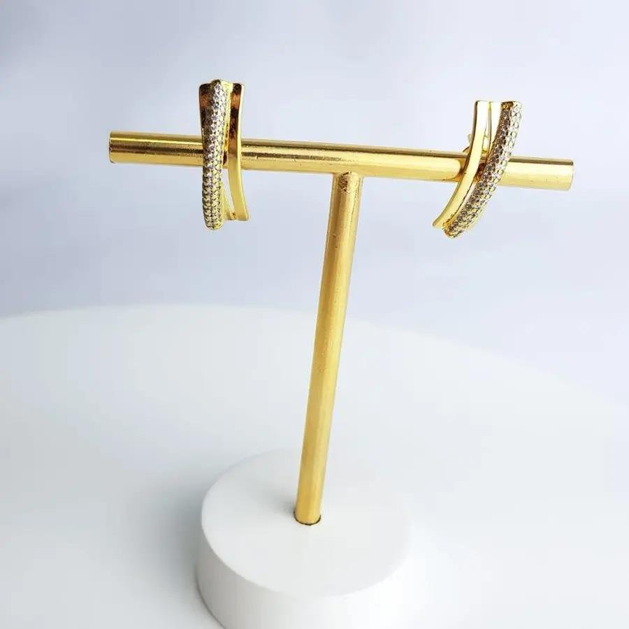 BRINCO BASE DOURADA E CRAVEJADA|BANHADO EM OURO 18K