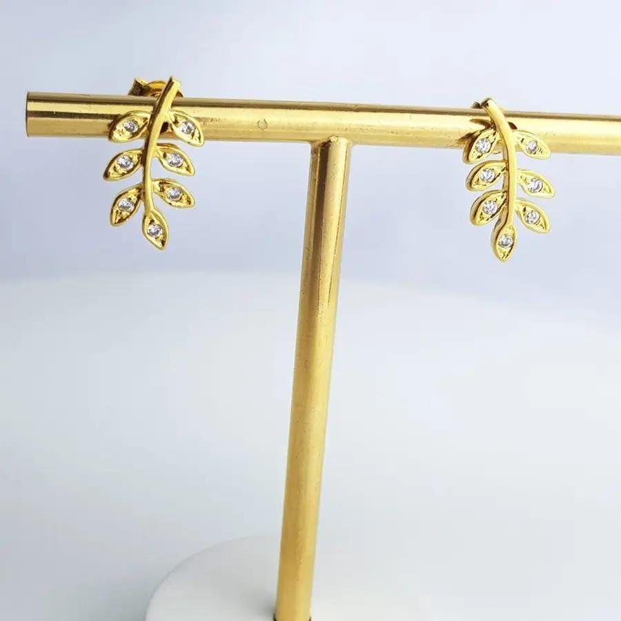 BRINCO DE RAMO CRAVEJADO|1,7CM|BANHADO EM OURO 18K