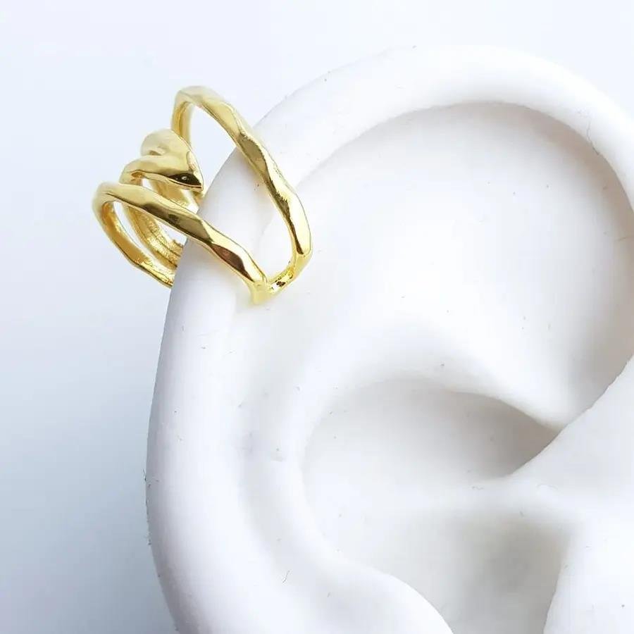 PIERCING 2 AROS TRABALHADOS DETALHE EM V NO MEIO|BANHADO EM OURO 18K
