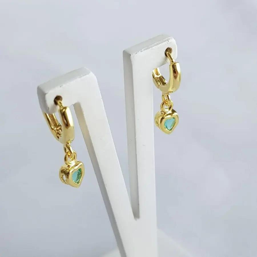 ARGOLA COM PINGENTE CORAÇÃO PEDRA AZUL|BANHADO EM OURO 18K