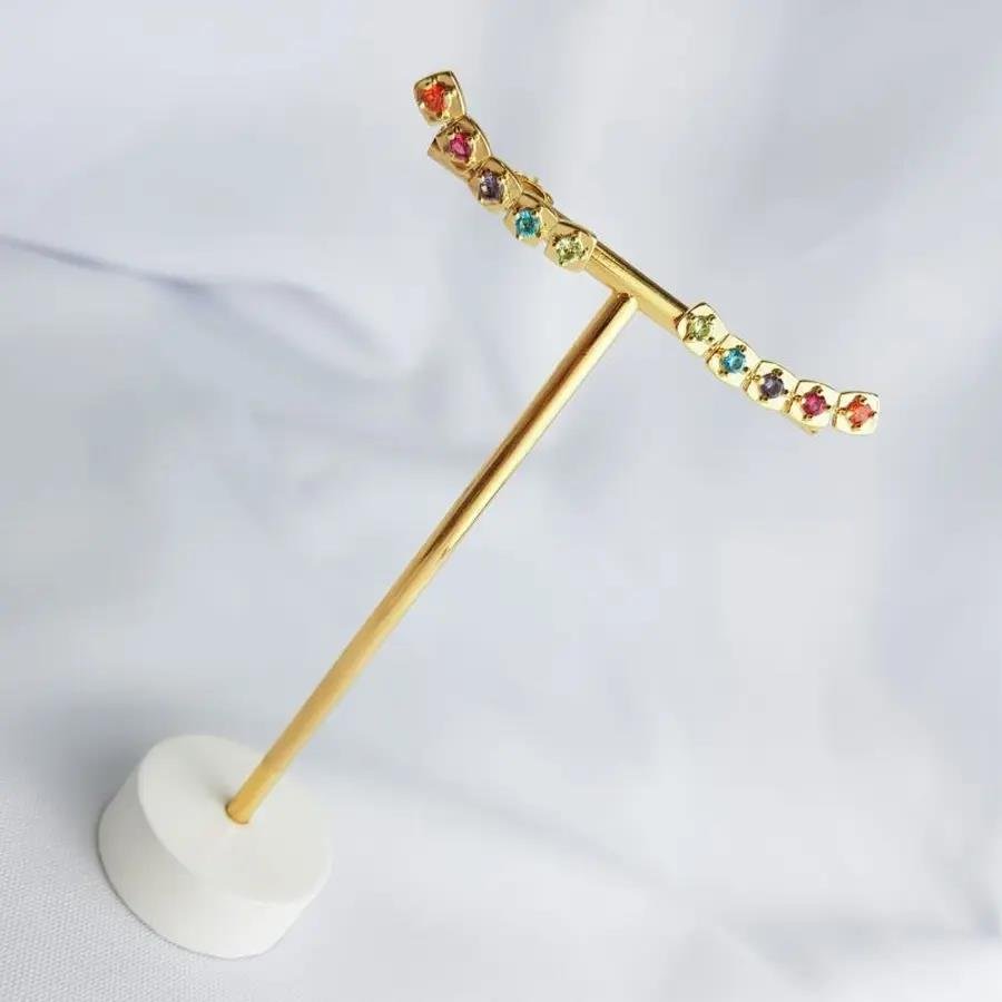 BRINCO EAR HOOK COM PONTOS LUZ COLOR| 3CM|BANHADO EM OURO 18K