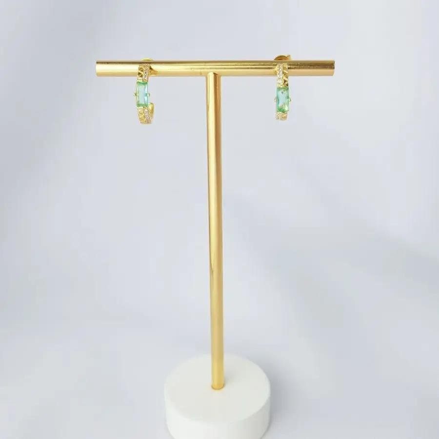 ARGOLA CRAVEJADA COM ZIRCÔNIA VERDE AGUA|1,5CM|BANHADO EM OURO 18K