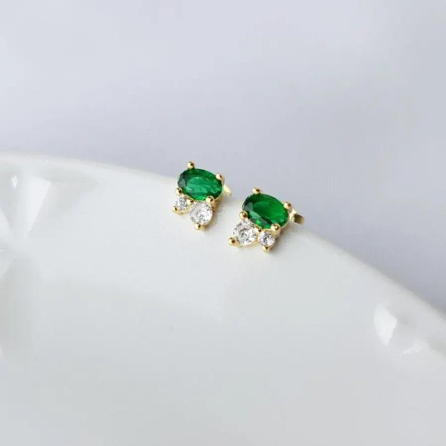 BRINCO 6MM ZIRC OVAL ESMERALDA PONTO LUZ CRISTAL