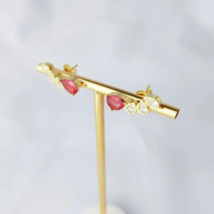 BRINCO EAR CUFF GOTAS CRISTAL ZIRC VERMELHA|BANHADO EM OURO 18K