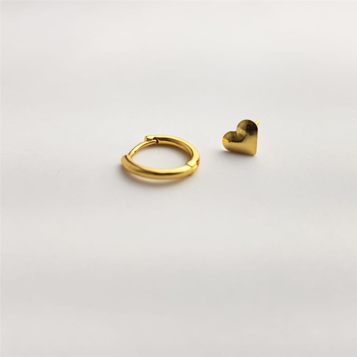 DUPLA ARGOLA ARO LISO / CORAÇÃO LISO | BANHADO EM OURO 18K