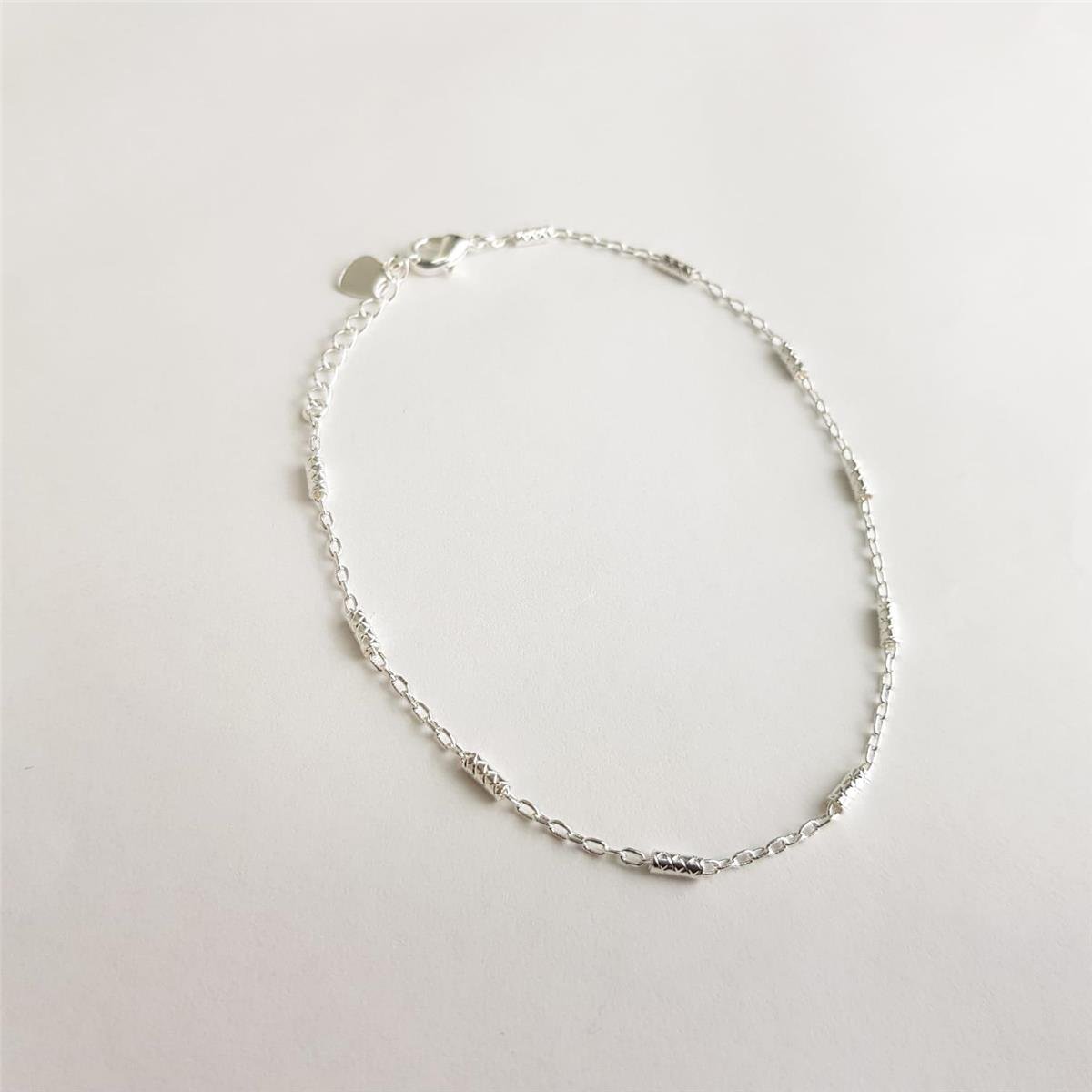 PULSEIRA EM TUBOOS INTERCALADO COM ELO CADEADO FINO | BANHO DE PRATA 